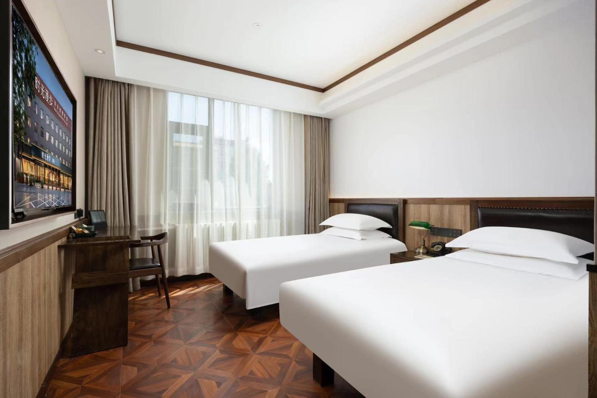 Nost Algia Hotel Near Beijing Panjiayuan Antique Market- Beijing Happy Valley, Cbd, China Zun And Sanlitun, Tian'Anmen Square, Free Ice Cream, Mineral Water, Coffee, Snacks And Laundry Service, Free Gymnastic, English Communication Well Extérieur photo