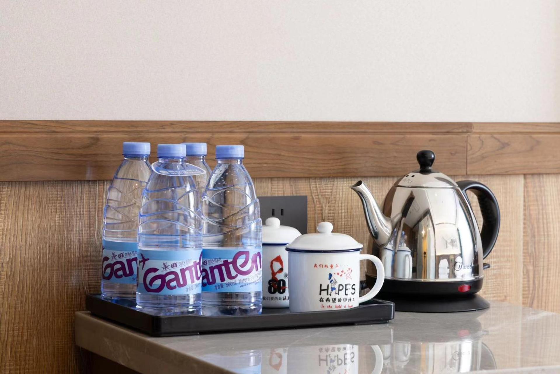 Nost Algia Hotel Near Beijing Panjiayuan Antique Market- Beijing Happy Valley, Cbd, China Zun And Sanlitun, Tian'Anmen Square, Free Ice Cream, Mineral Water, Coffee, Snacks And Laundry Service, Free Gymnastic, English Communication Well Extérieur photo
