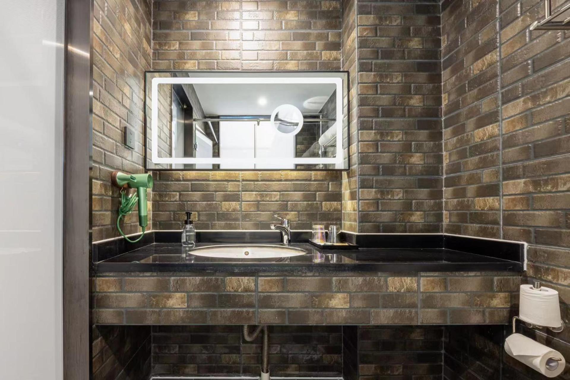 Nost Algia Hotel Near Beijing Panjiayuan Antique Market- Beijing Happy Valley, Cbd, China Zun And Sanlitun, Tian'Anmen Square, Free Ice Cream, Mineral Water, Coffee, Snacks And Laundry Service, Free Gymnastic, English Communication Well Extérieur photo