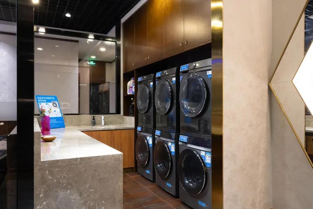 Nost Algia Hotel Near Beijing Panjiayuan Antique Market- Beijing Happy Valley, Cbd, China Zun And Sanlitun, Tian'Anmen Square, Free Ice Cream, Mineral Water, Coffee, Snacks And Laundry Service, Free Gymnastic, English Communication Well Extérieur photo
