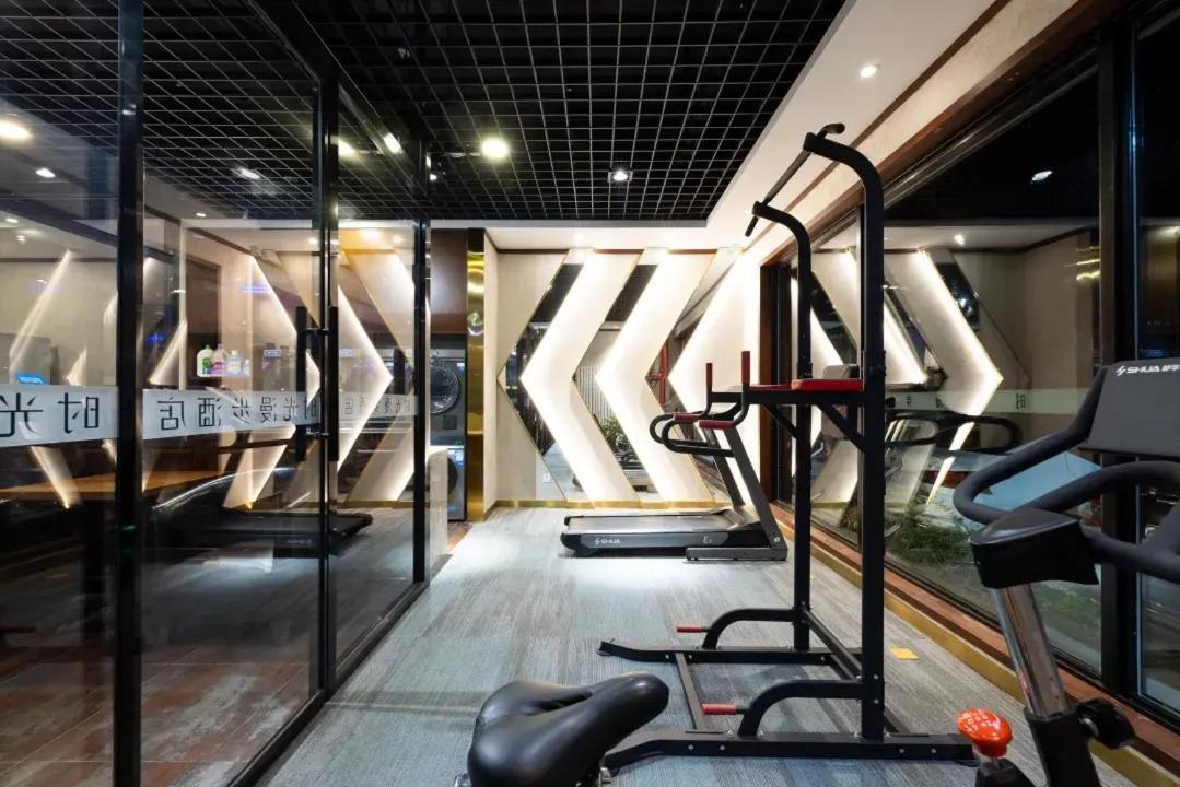 Nost Algia Hotel Near Beijing Panjiayuan Antique Market- Beijing Happy Valley, Cbd, China Zun And Sanlitun, Tian'Anmen Square, Free Ice Cream, Mineral Water, Coffee, Snacks And Laundry Service, Free Gymnastic, English Communication Well Extérieur photo