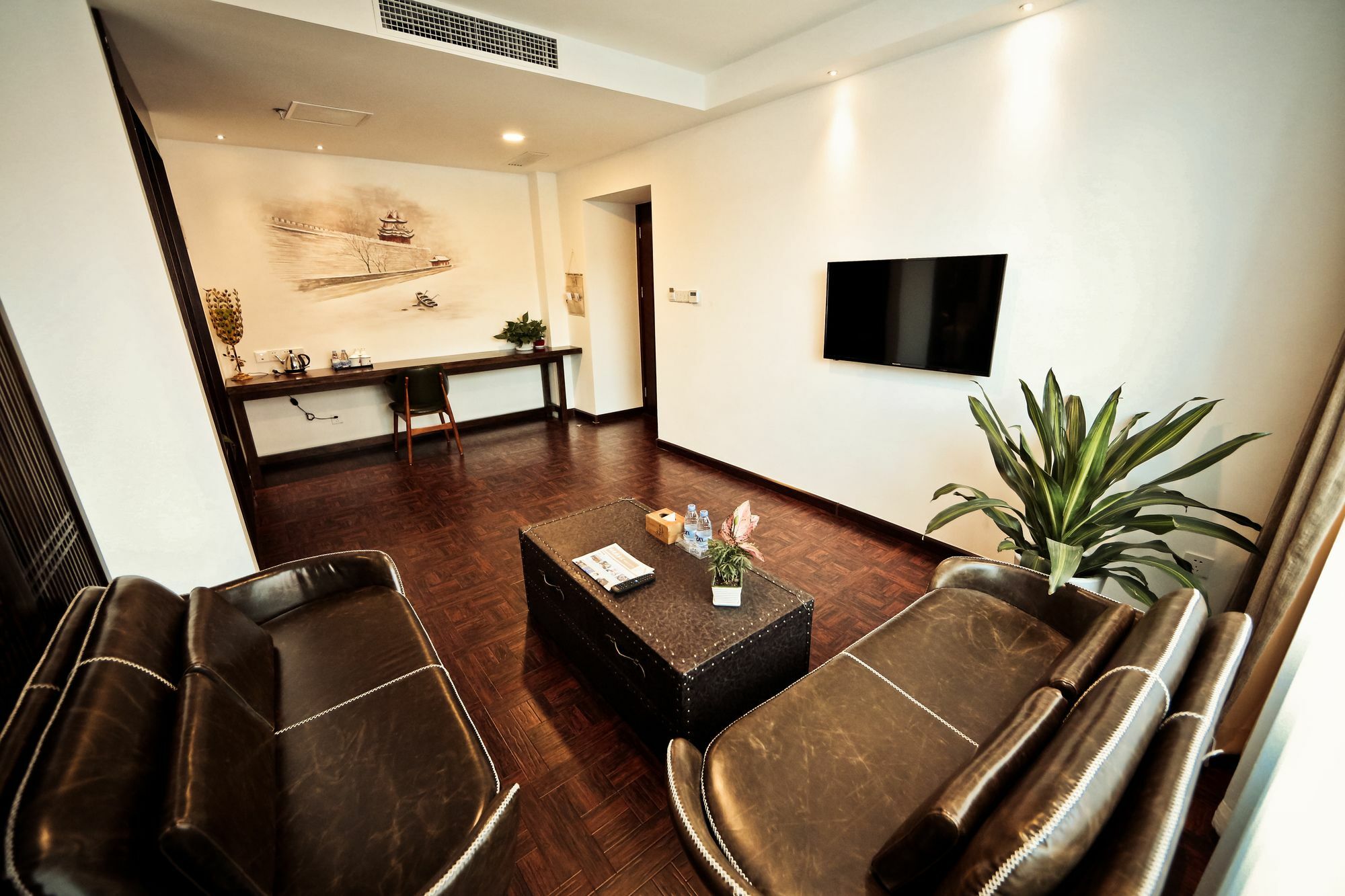 Nost Algia Hotel Near Beijing Panjiayuan Antique Market- Beijing Happy Valley, Cbd, China Zun And Sanlitun, Tian'Anmen Square, Free Ice Cream, Mineral Water, Coffee, Snacks And Laundry Service, Free Gymnastic, English Communication Well Extérieur photo