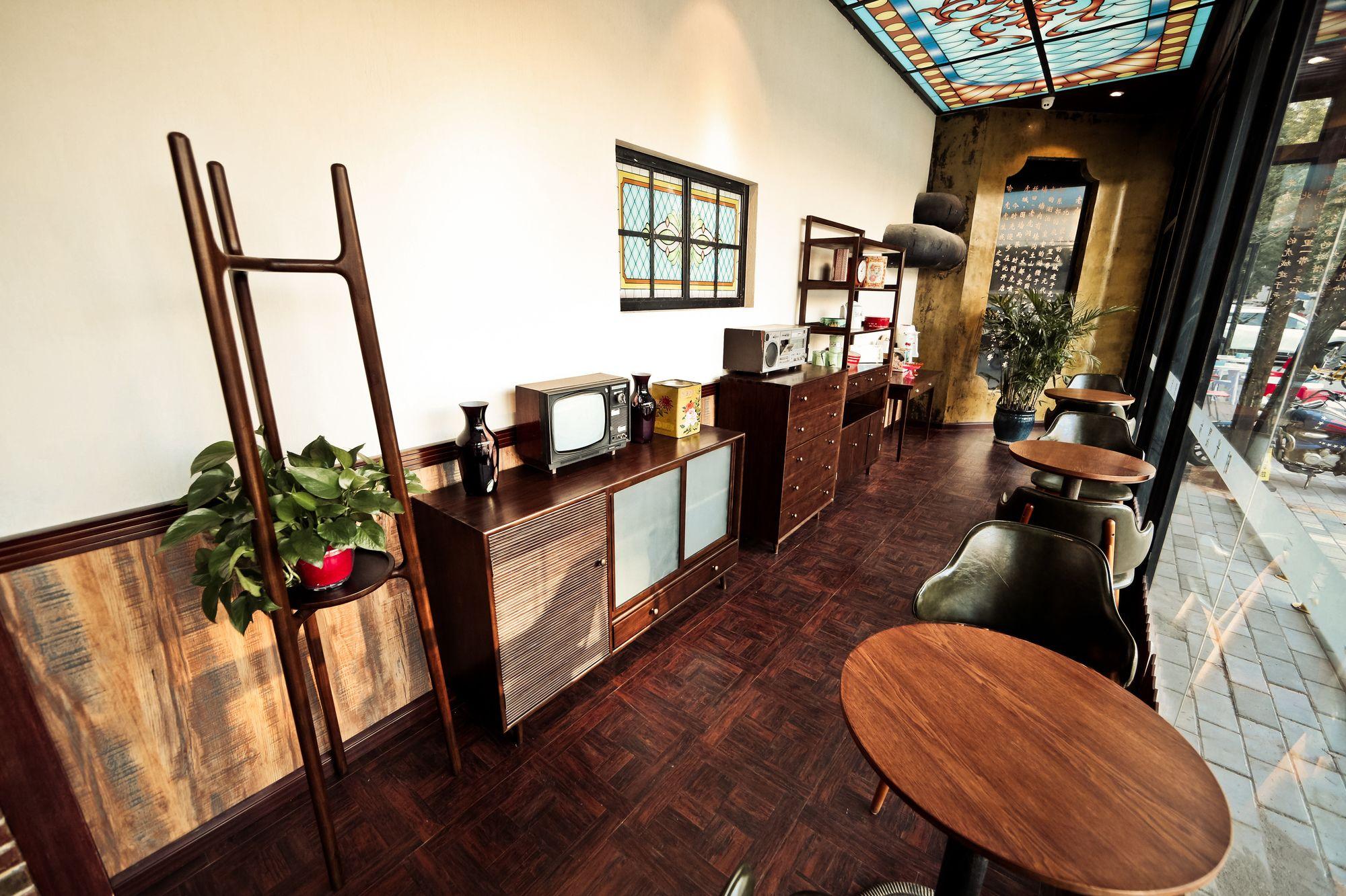Nost Algia Hotel Near Beijing Panjiayuan Antique Market- Beijing Happy Valley, Cbd, China Zun And Sanlitun, Tian'Anmen Square, Free Ice Cream, Mineral Water, Coffee, Snacks And Laundry Service, Free Gymnastic, English Communication Well Extérieur photo
